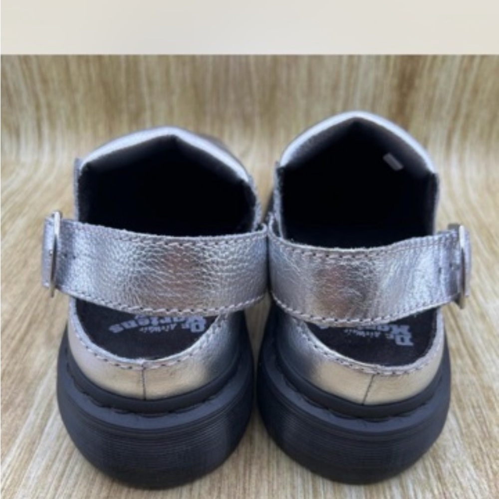 BNWOT Rare and Sold Out!!-Silver Leather Slip-On Clogs - Picture 2 of 5